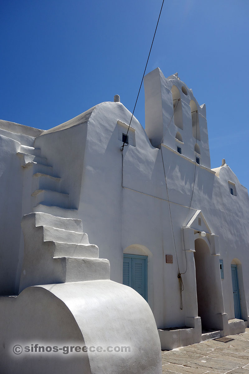 Die Kirche von Agios Konstantinos von Artemonas in Sifnos
