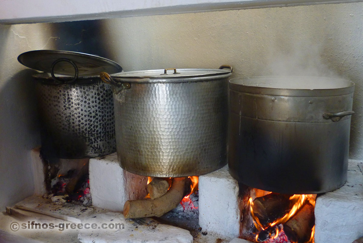 Essen Vorbereitung für das Fest der Stavros in Sifnos